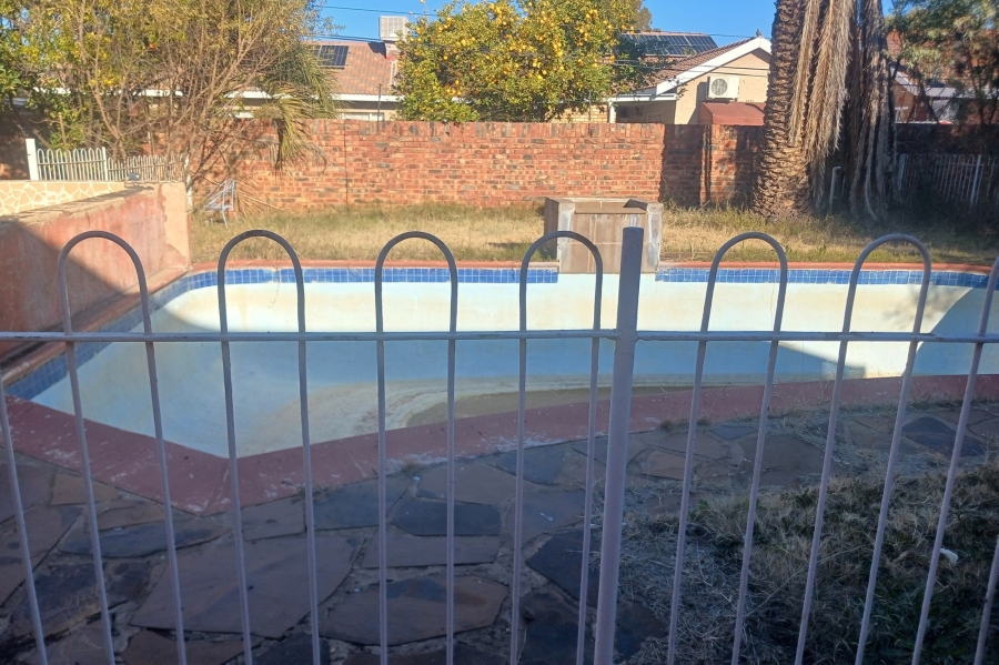 3 Bedroom Property for Sale in Carters Glen Northern Cape